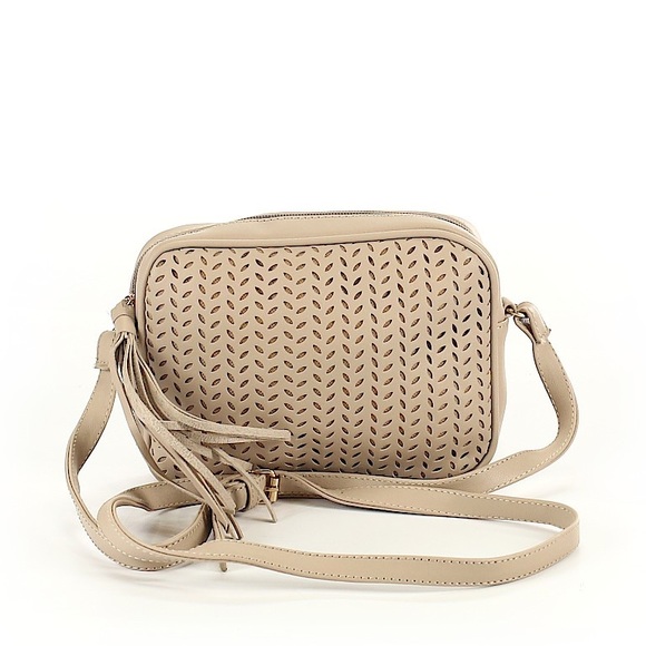 summer & rose Handbags - NWT Summer & Rose Delilah Crossbody